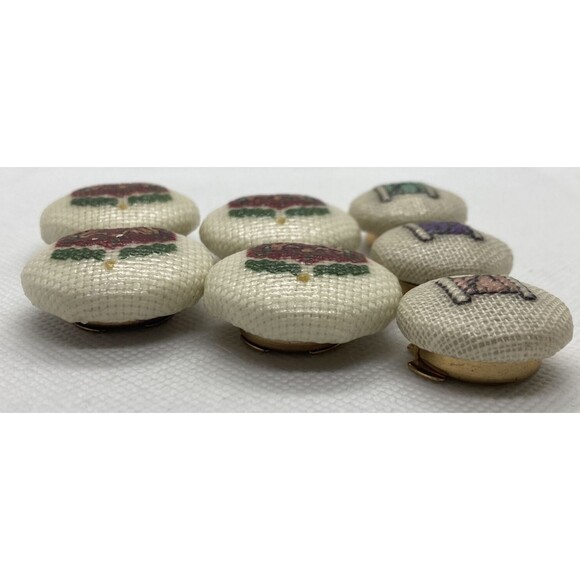 Vintage Lot of 7 Cross Stitch Heart & Thread Spool‎ Button Covers 80s 90s Style - Picture 9 of 14